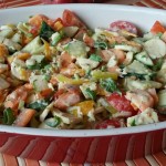 Zapečené "všeličo" s quinoa a šalátom z čiernej reďkovky